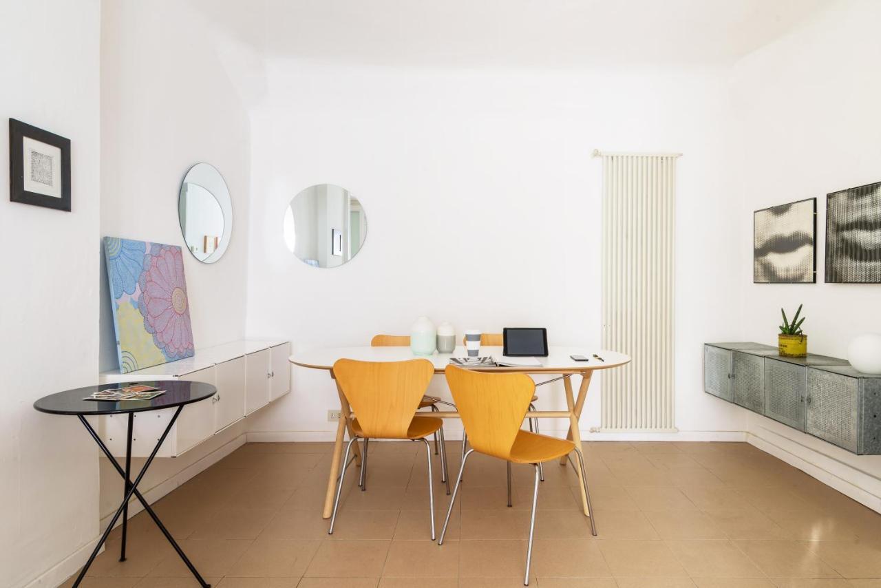 Siri Master Guest Apartment Мілан Екстер'єр фото